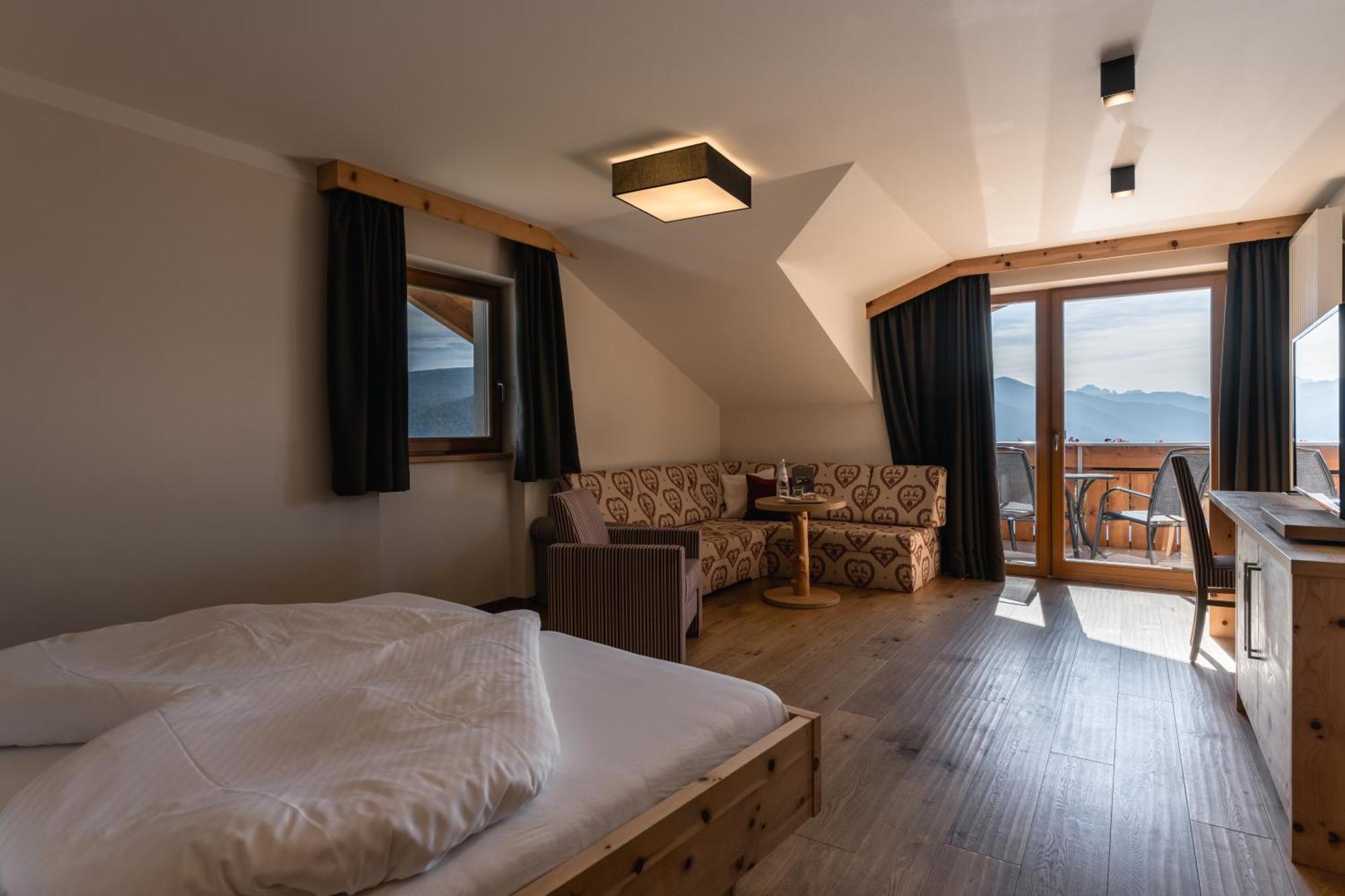 Panoramahotel Huberhof Maranza Buitenkant foto