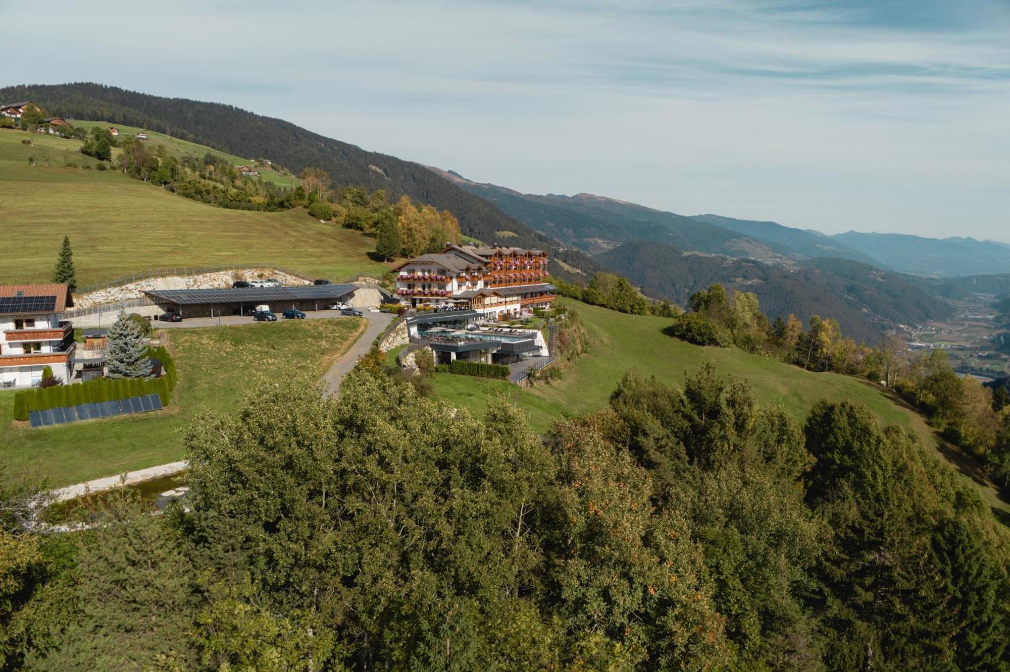 Panoramahotel Huberhof Maranza Buitenkant foto