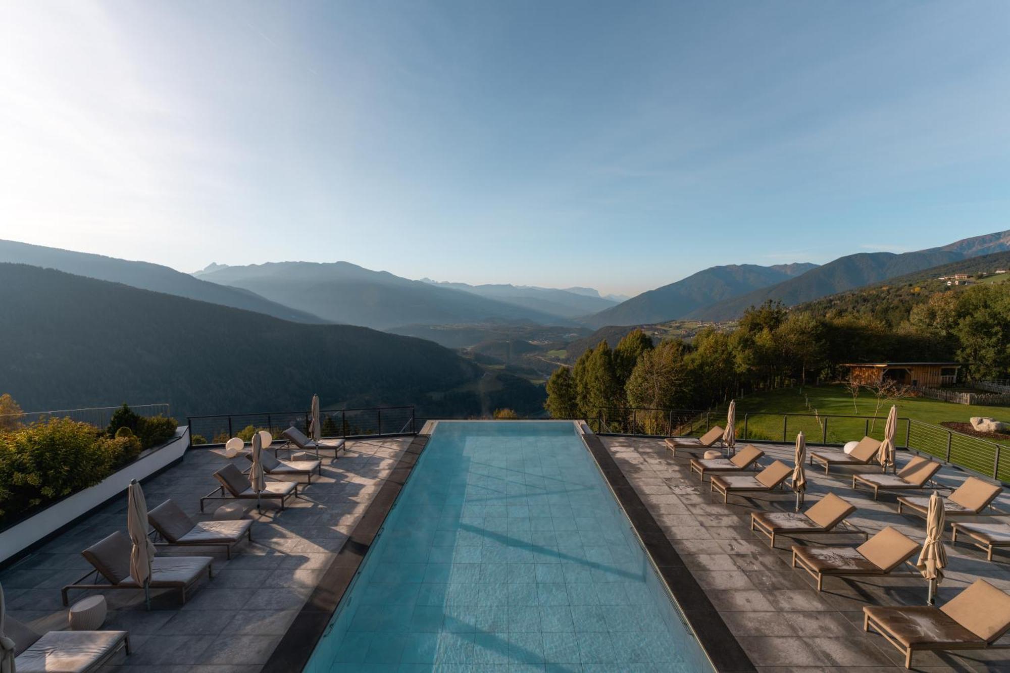 Panoramahotel Huberhof Maranza Buitenkant foto