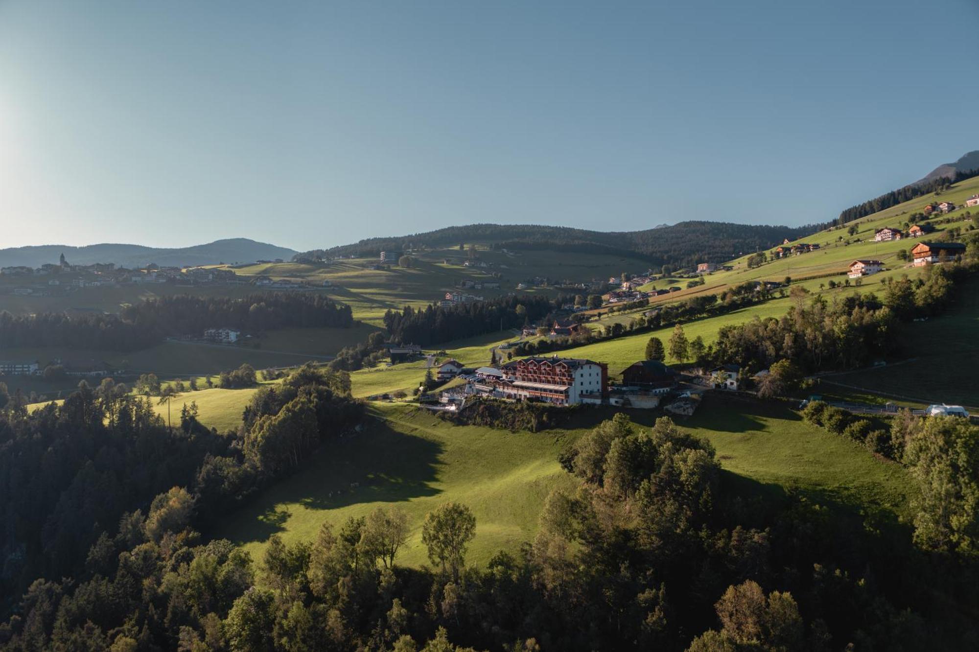 Panoramahotel Huberhof Maranza Buitenkant foto